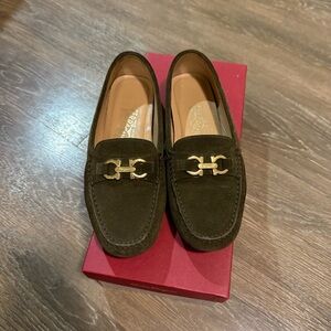 Salvatore Ferragamo Saba Suede Loafers in Dark Brown size 6